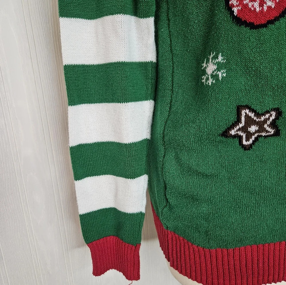 Well worn oh snap ugly christmas sweater - Picture 2 of 9